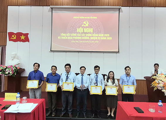 Trường Đại học Tiền Giang tổ chức Hội nghị tổng kết công tác xây dựng Đảng năm 2025 và triển khai phương hướng, nhiệm vụ năm 2026