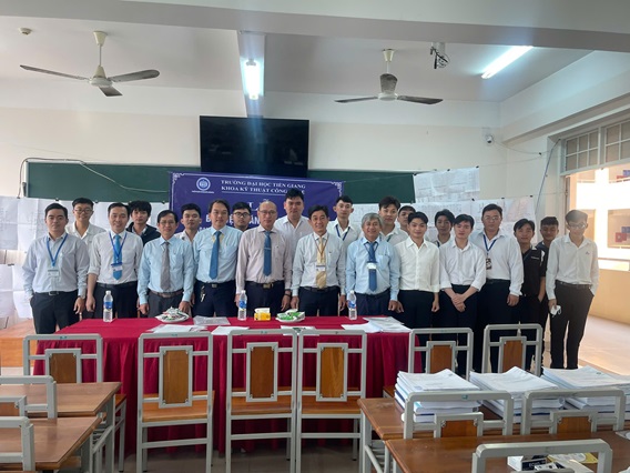 Hội đồng bảo vệ đồ án tốt nghiệp chuyên ngành CNKT Xây dựng 