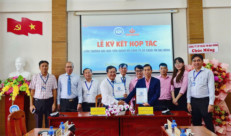 Trường Đại học Tiền Giang và Công ty Cổ phần Cơ khí Xây dựng Thương mại Đại Dũng ký kết ghi nhớ hợp tác