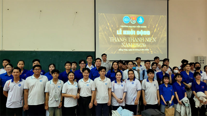 Tuổi trẻ Trường Đại học Tiền Giang sôi nổi phát động Tháng Thanh niên ...