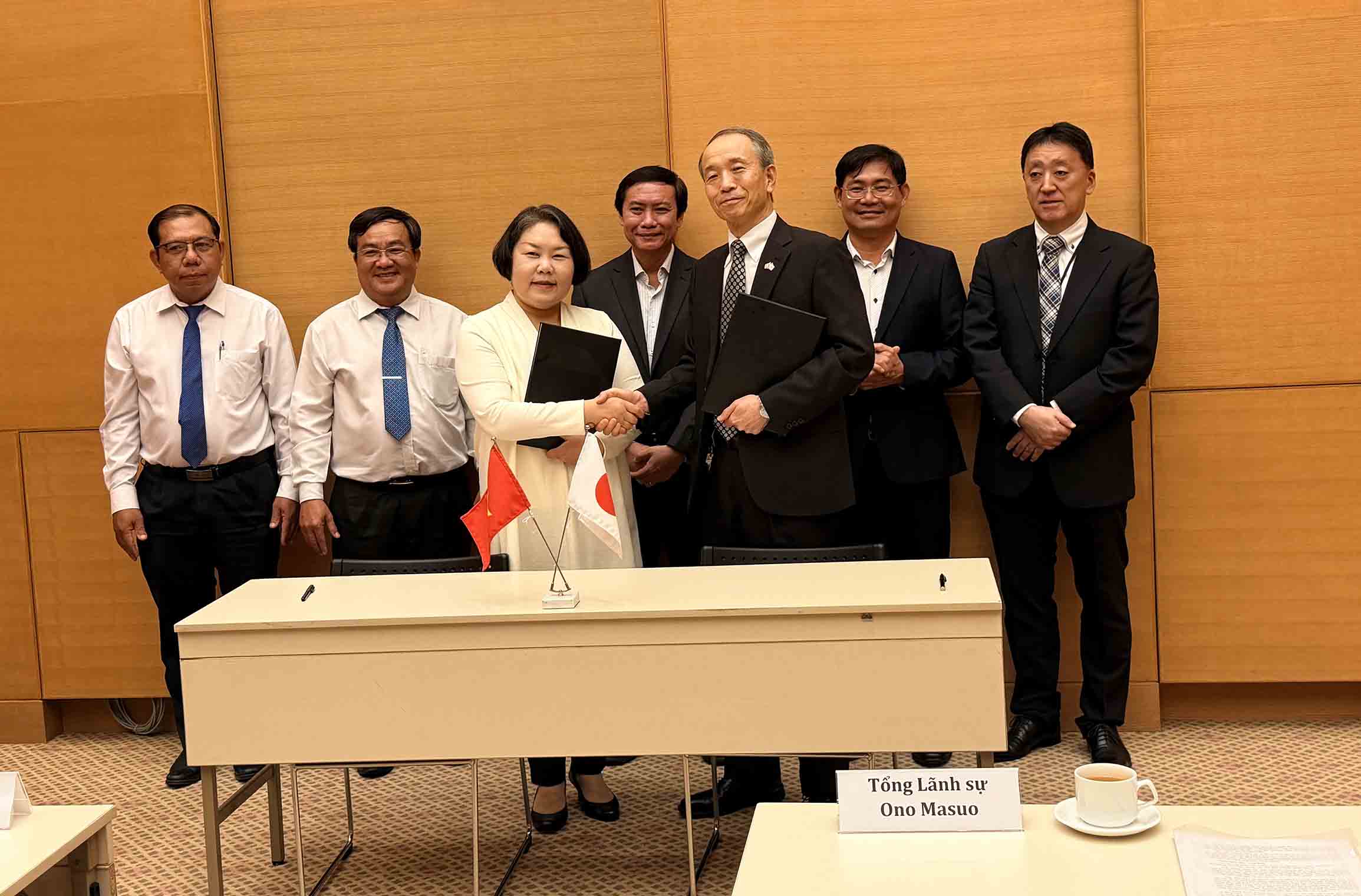 Trường Đại học Tiền Giang tham dự Lễ ký kết viện trợ dự án phát triển nông trại hữu cơ và cộng đồng thân thiện với môi trường tại tỉnh Đồng Tháp