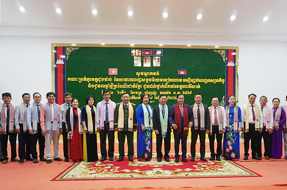 TS. Cao Nguyên Thi cùng Đoàn công tác tỉnh Đồng Tháp thăm và làm ...