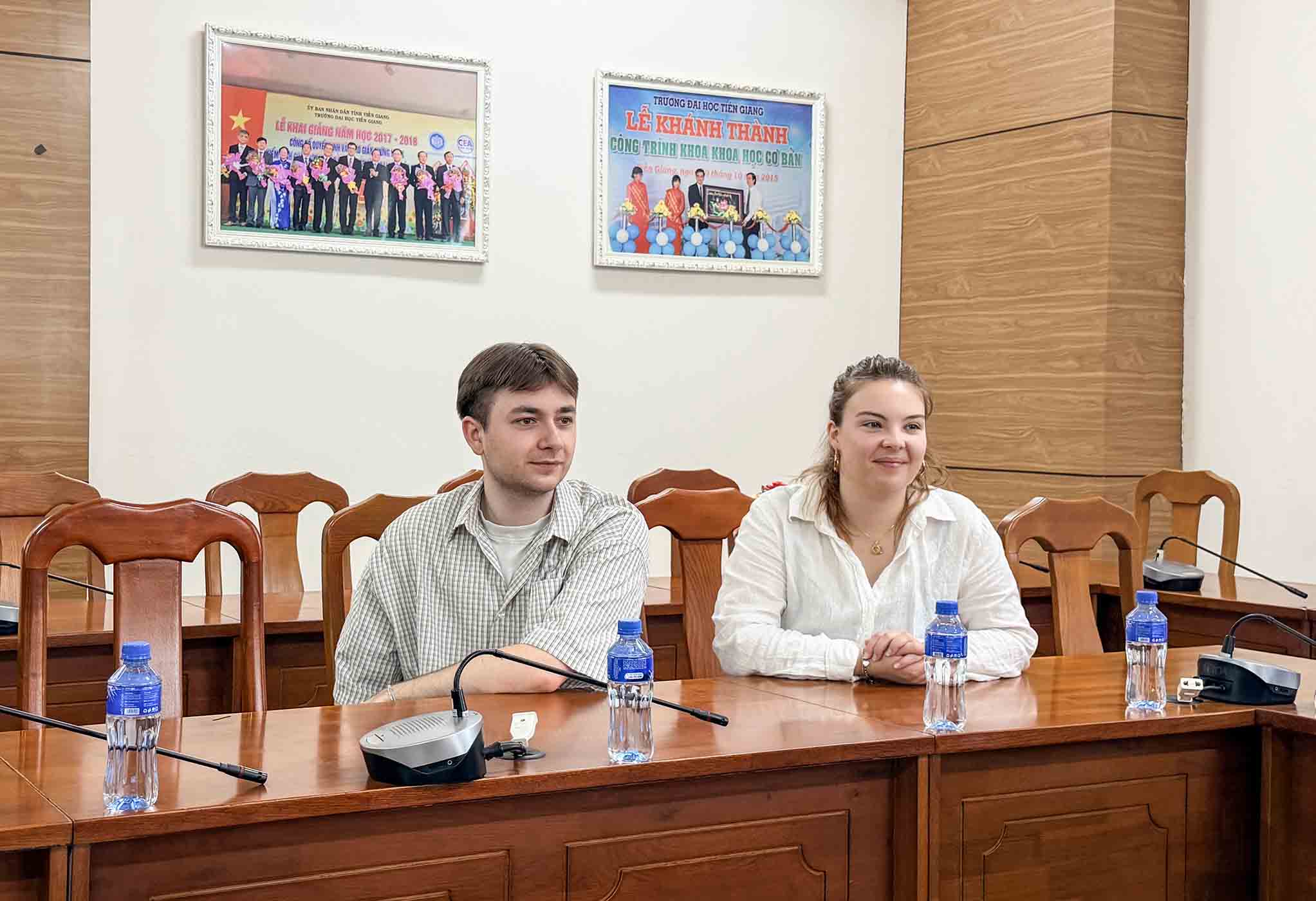 Trường Đại học Tiền Giang tiếp nhận 02 sinh viên Trường Đại học Angers, ...