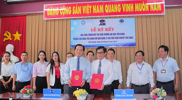 Trường ĐH Tiền Giang, Trường CĐ Tiền Giang và Ban Quản lý các KCN ký kết thoả thuận hợp tác