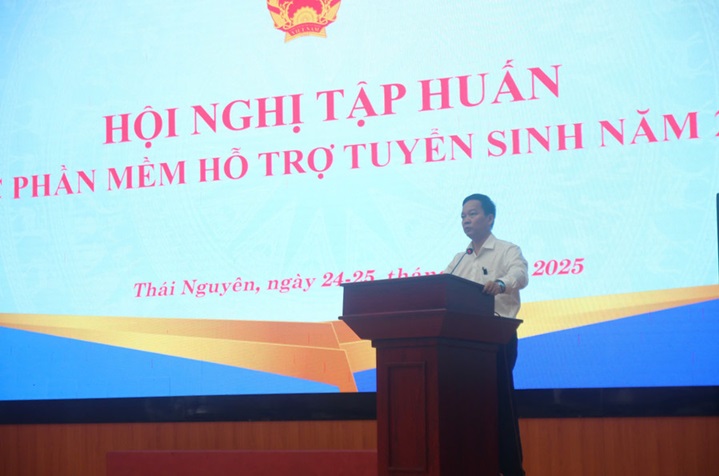 TRƯỜNG ĐHTG THAM DỰ HỘI NGHỊ TẬP HUẤN  CÁC PHẦN MỀM HỖ TRỢ TUYỂN SINH NĂM 2025