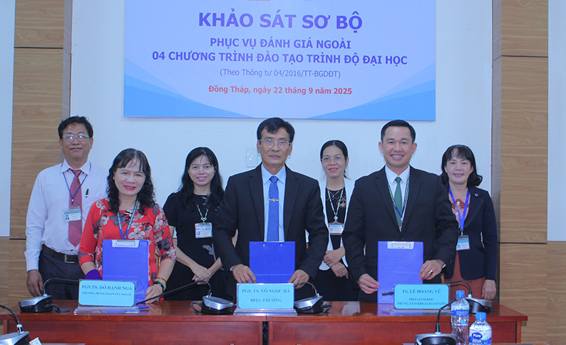 	Đoàn đánh giá ngoài khảo sát sơ bộ 04 chương trình đào tạo tại Trường Đại học Tiền Giang