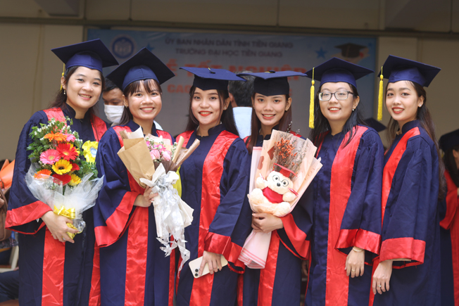 SINH VIÊN THỰC HIỆN THANH TOÁN HỌC PHÍ QUA MÃ VNPAY QR TIỆN LỢI